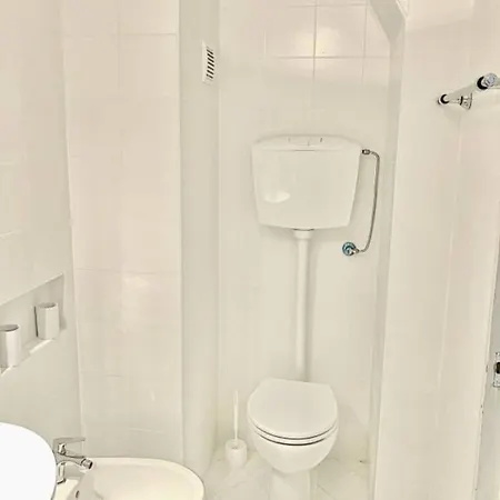 Apartment Sul Mare Con Accesso Diretto In *